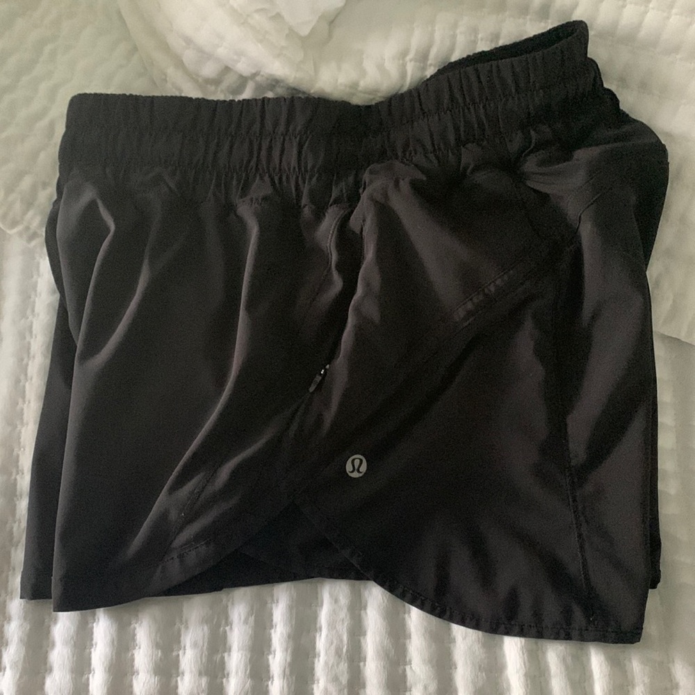 Lululemon track that short HR 3”